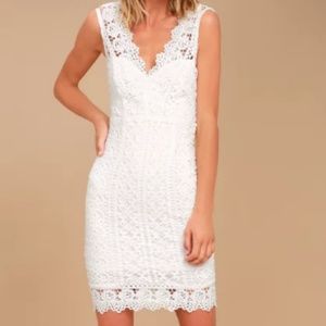 WHITE LACE MIDI DRESS